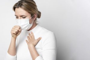 Entenda quais são os principais sintomas do Coronavírus e quando ir ao hospital